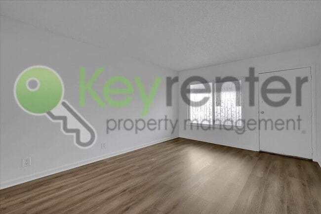 Building Photo - 3540 Grant Park Dr