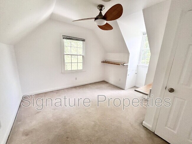 Building Photo - 11224 Church Grove Ct