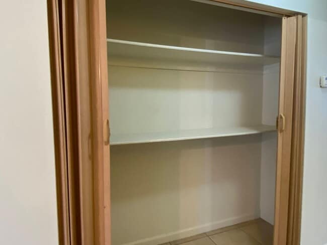 Building Photo - Spacious Duplex with Two Bedrooms, Two Bathrooms and Two Car Garage