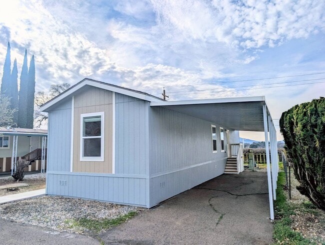 Building Photo - 400 Sulphur Bank Dr