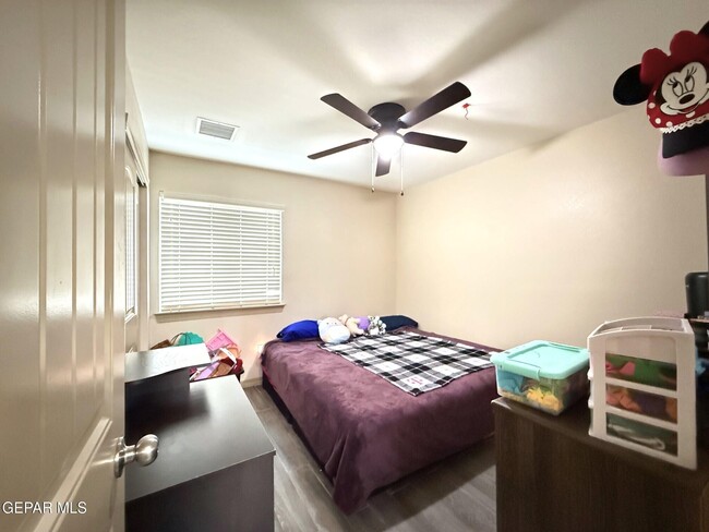 Building Photo - 3856 Loma Cortez Dr