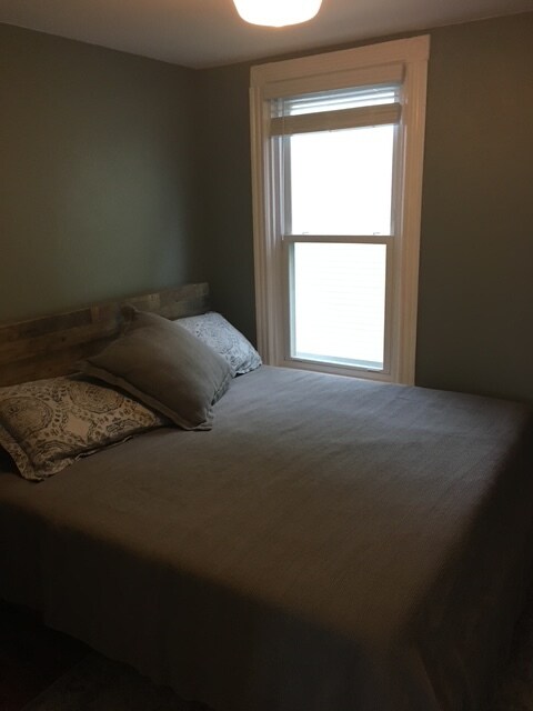 Building Photo - 58 Wilson St