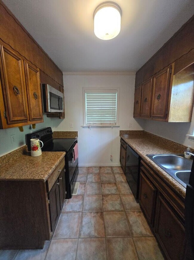 Building Photo - 7103 GA-136