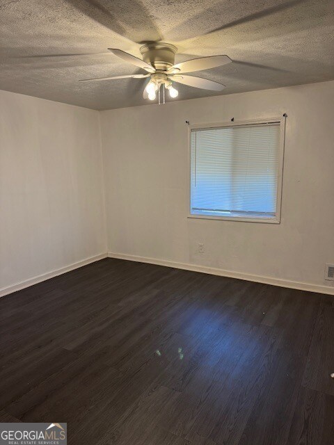 Building Photo - 1867 Myrtle Dr SW