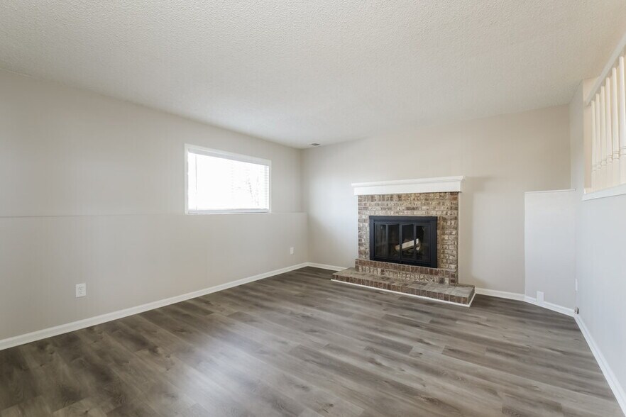 Building Photo - 19401 E Navarro Dr
