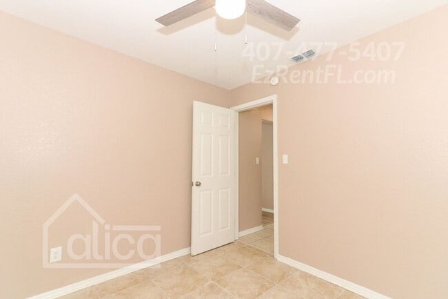 Building Photo - 127 Academy Ave