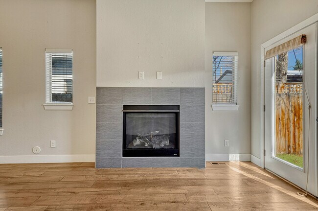 Building Photo - 534 S Lincoln St