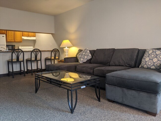 Interior Photo - 205 E Stoughton St