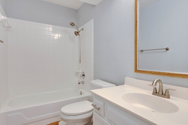 Building Photo - "Charming 3-Bedroom Cedar Park Home with 2...