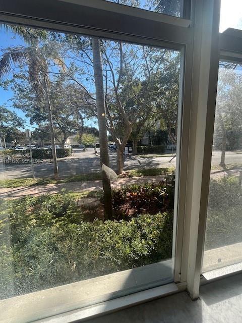 Building Photo - 1900 Van Buren St