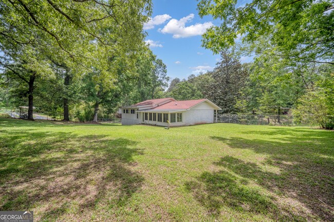 Building Photo - 83 Summit Ridge Cir SE