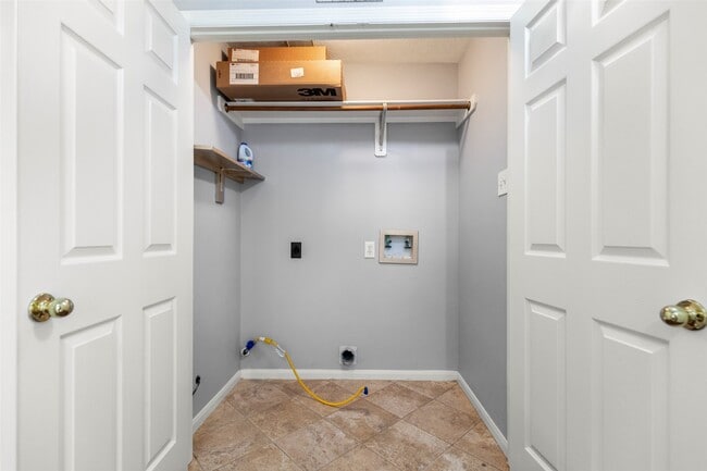 Building Photo - 20334 Willow Trace Dr