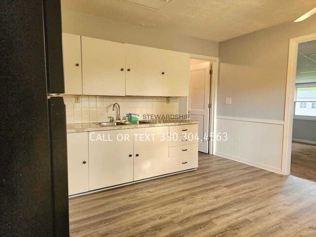 Building Photo - 2461 Briner Ave
