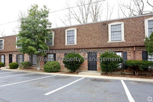 Building Photo - 2601 Lindsay Ave