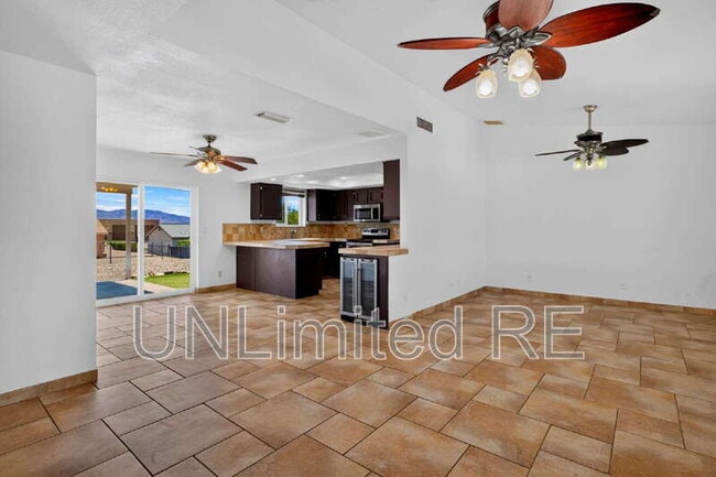 Building Photo - 2250 Atlantic Dr