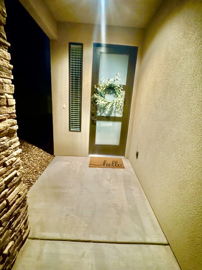 Building Photo - 4160 E 4160 S