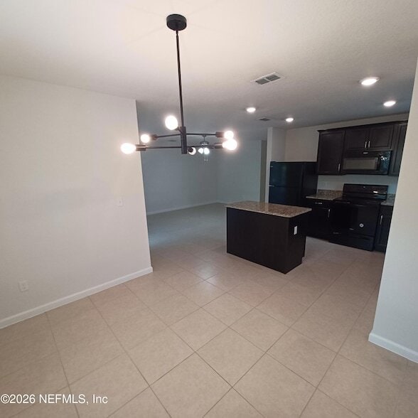 Building Photo - 8684 Lake George Cir W