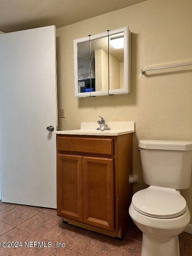 Building Photo - 60 Masters Dr