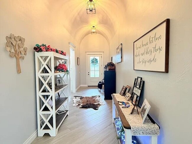 Building Photo - 2276 County Rd 1333