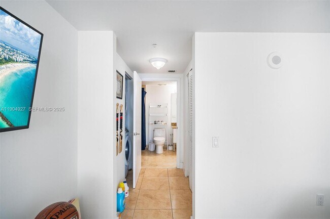 Building Photo - 41 SE 5th St