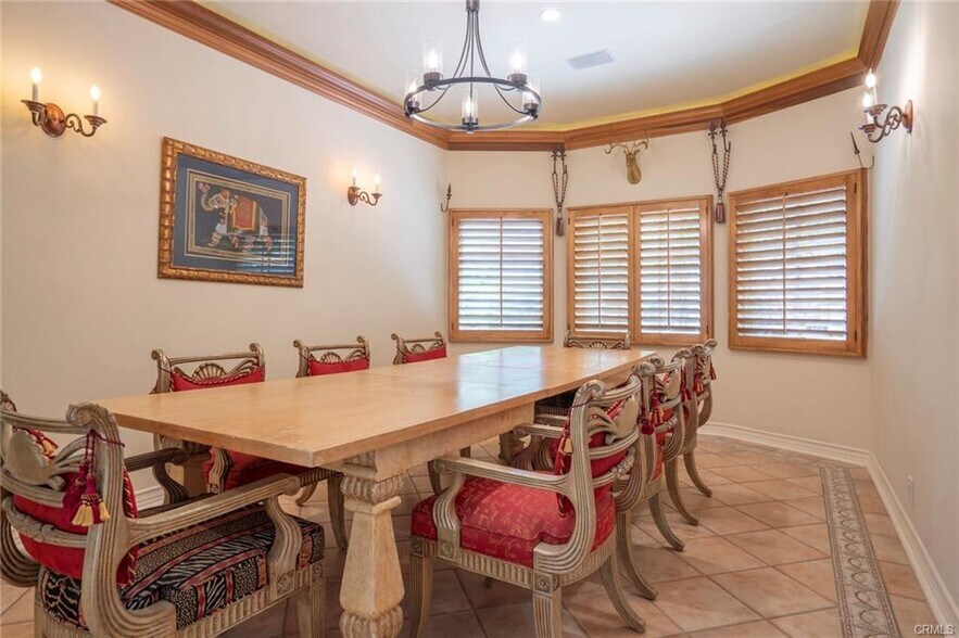 Building Photo - 4063 Benedict Canyon Dr