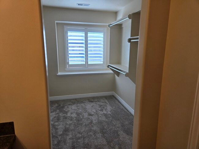 Building Photo - 3163 N Whitetail Dr