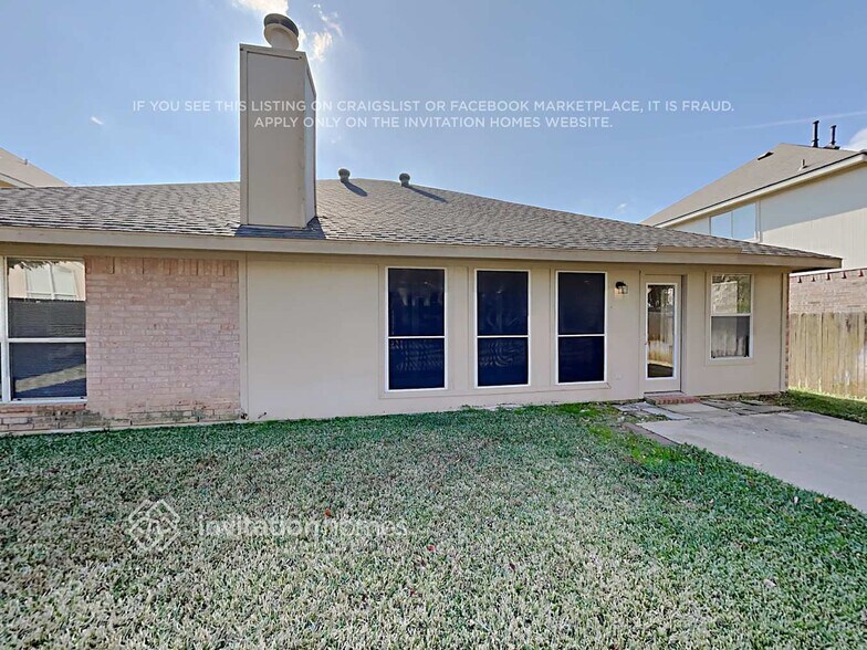 Building Photo - 613 Chestnut Dr