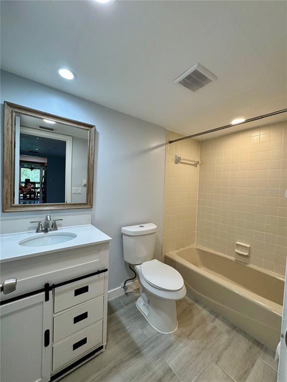 Building Photo - 3031 Willow Green Dr