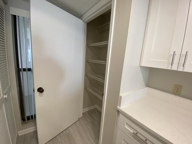 Building Photo - 275 1st St S