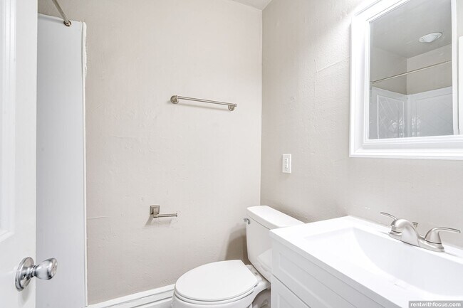 Building Photo - 1201 Michigan St