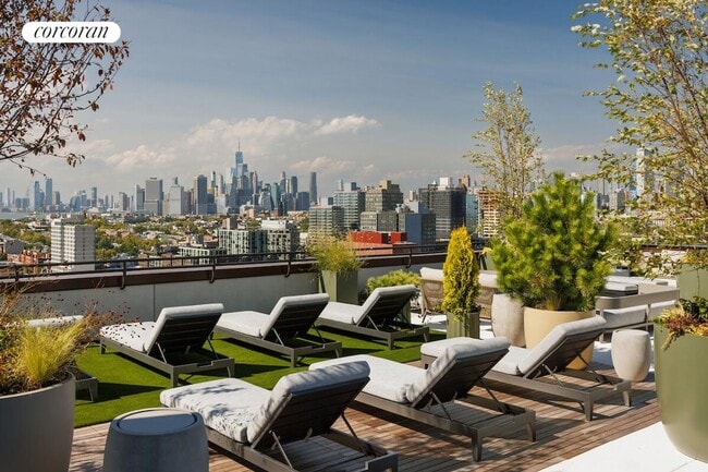 Building Photo - 380 4th Ave