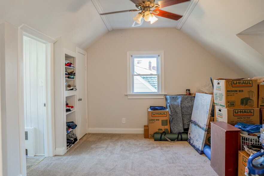 Building Photo - 314 N Shore Rd