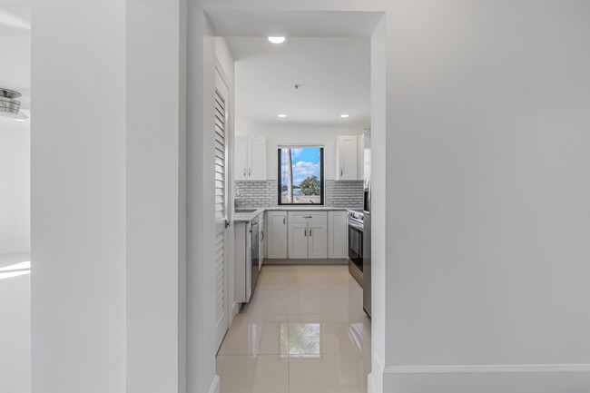 Building Photo - 456 NW 41st St