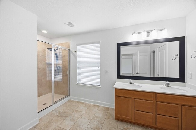Building Photo - 20623 Pioneer Oak Ln