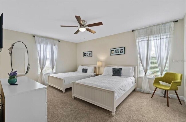 Building Photo - 4700 Sleepy Hollow Dr