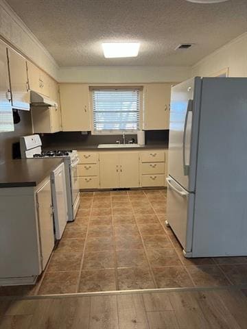 Building Photo - 2505 Ridgecrest Rd