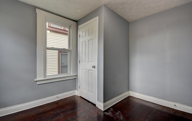 Building Photo - 1515 Hawthorne Ave