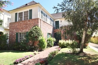 Building Photo - 210 S Spalding Dr