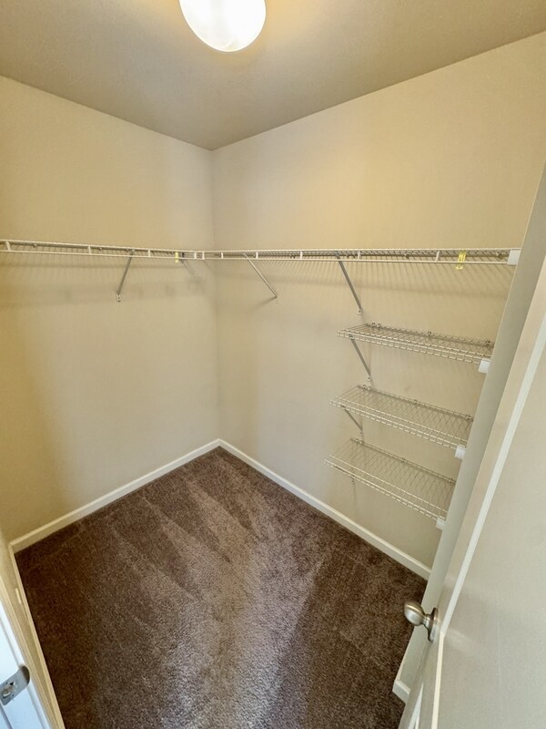 Building Photo - 130 Sparkling Spring Trail