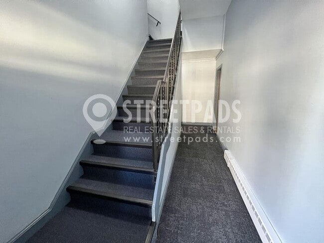 Building Photo - 1 bedroom in Boston MA 02135