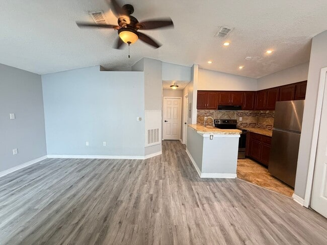 Building Photo - The perfect home waiting for you!