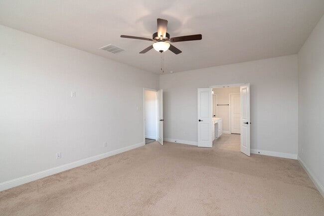 Building Photo - Beautiful 4 Bedroom, 3 Car Garage, Single Story Home in Celina!