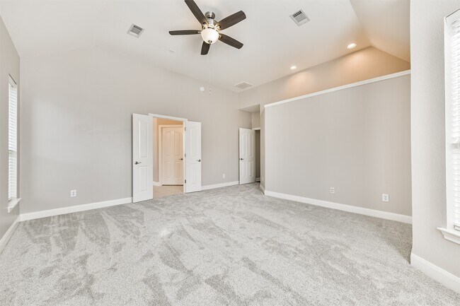 Building Photo - 1712 Hidden Brook Ln