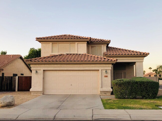 Primary Photo - 1266 W Kingbird Dr