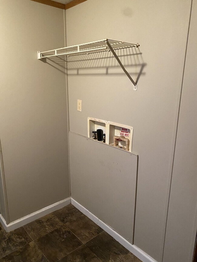 Building Photo - 203 Zackary St