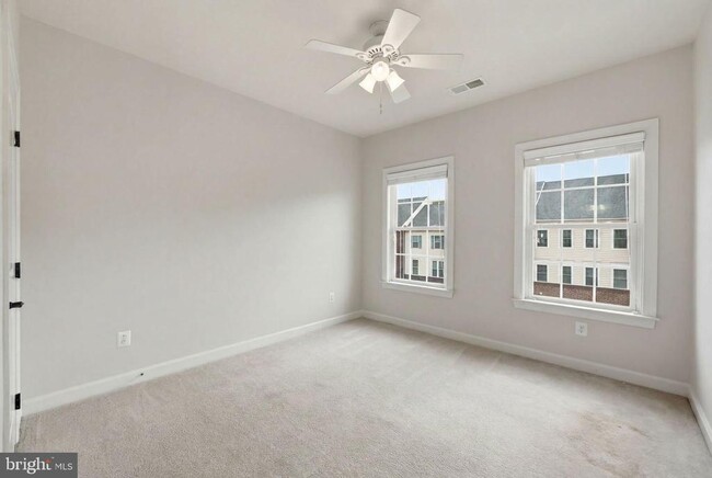 Building Photo - 21253 Park Grove Terrace