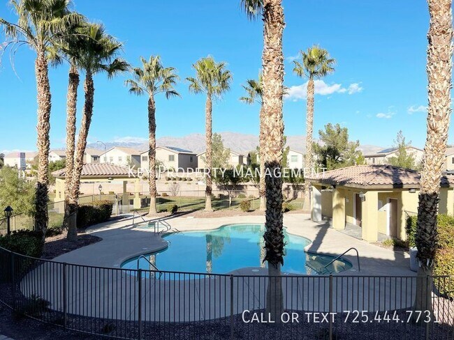 Building Photo - GORGEOUS THREE STORY 2 BEDROOM TOWNHOME IN...