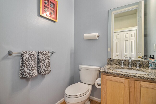 Building Photo - 1304 N Bay Dr