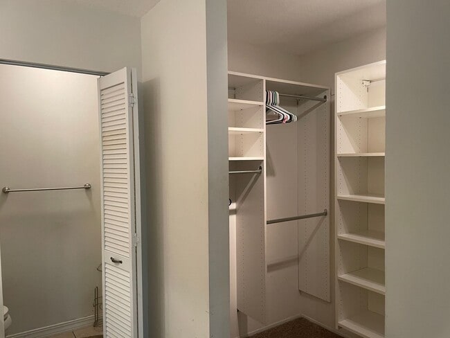 Building Photo - Updated Condo with Modern Comfort & Resort...