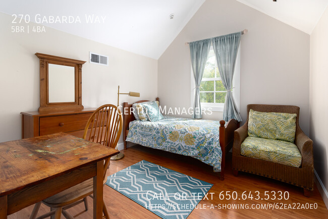 Building Photo - Charming, Spacious, Furnished Rental Close...